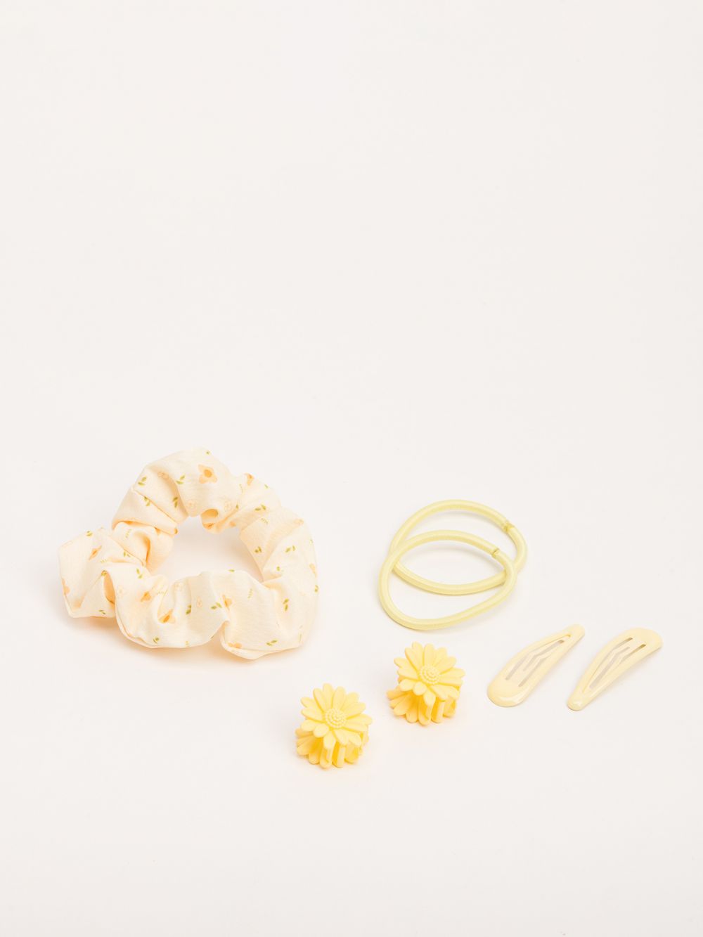 מארז סיכות וגומיות לילדות