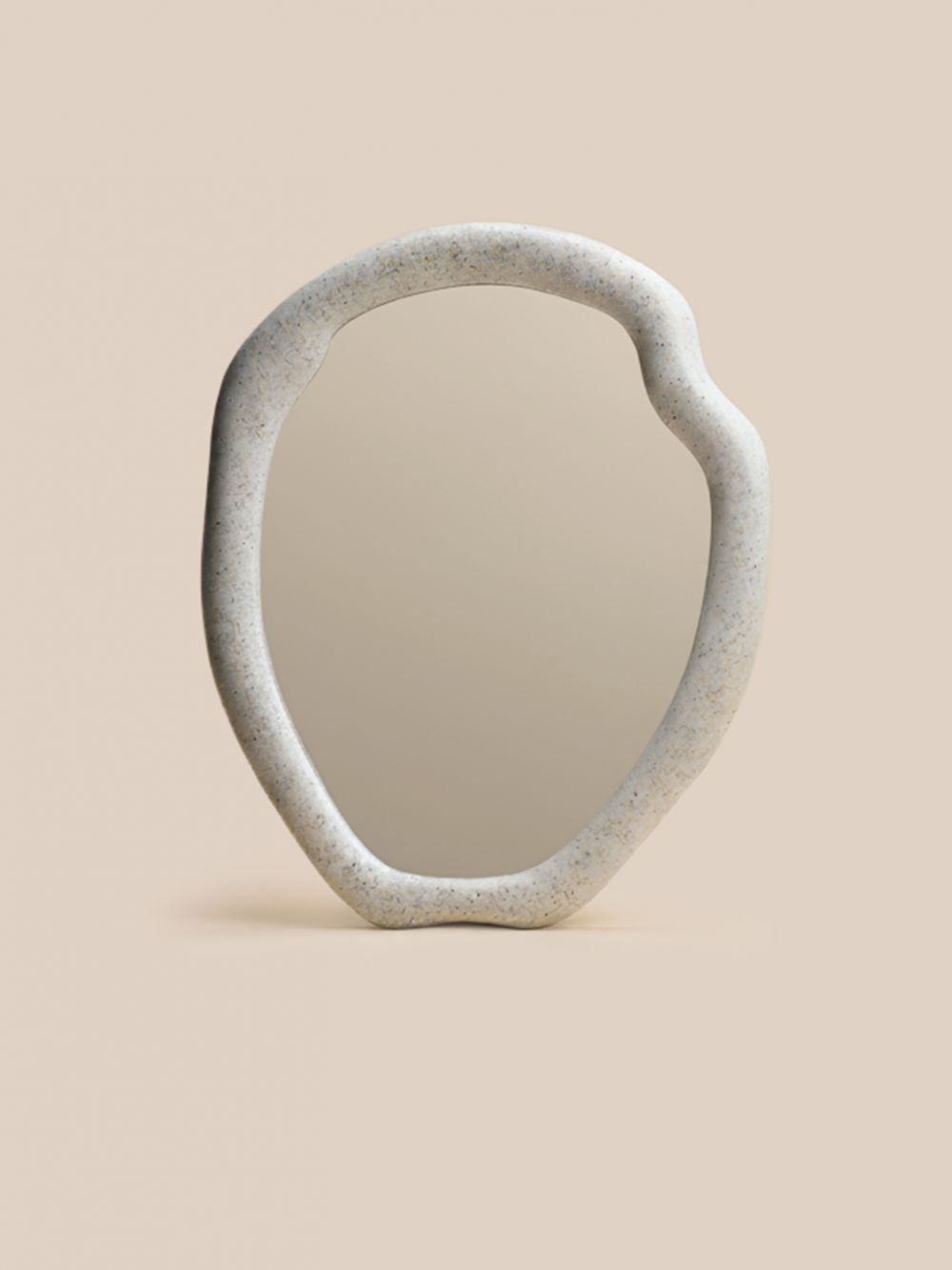 מראה אמורפית 36.5X45CM