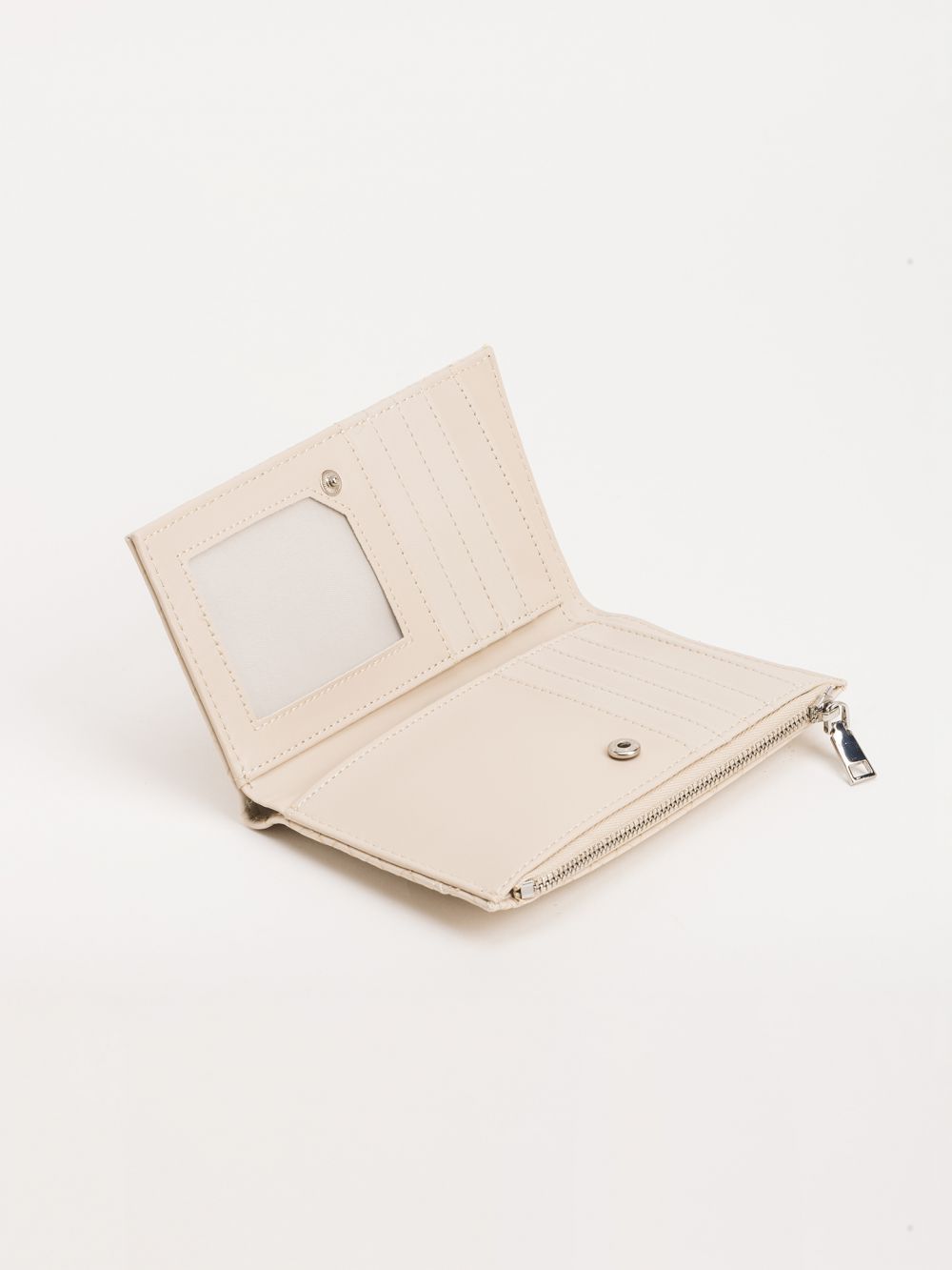 ארנק דמוי עור מוטבע