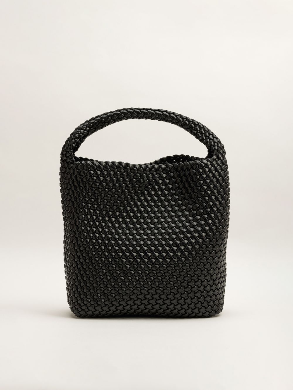 תיק יד קלוע