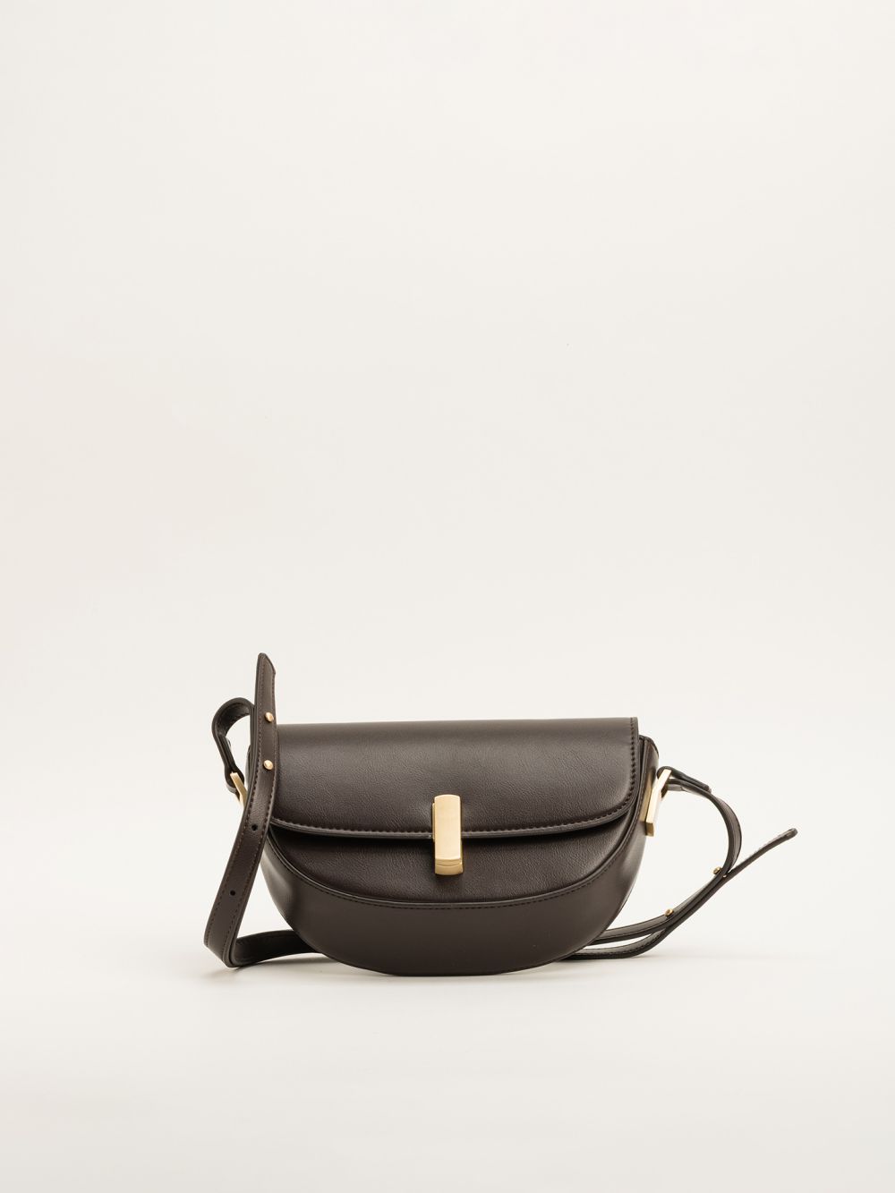 תיק צד עם קלפה בעיטור אבזם גיאומטרי