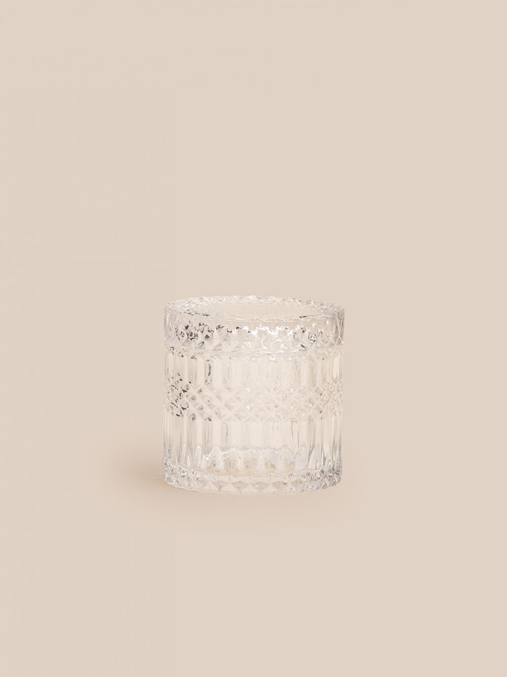 צנצנת זכוכית גדולה בטקסטורה