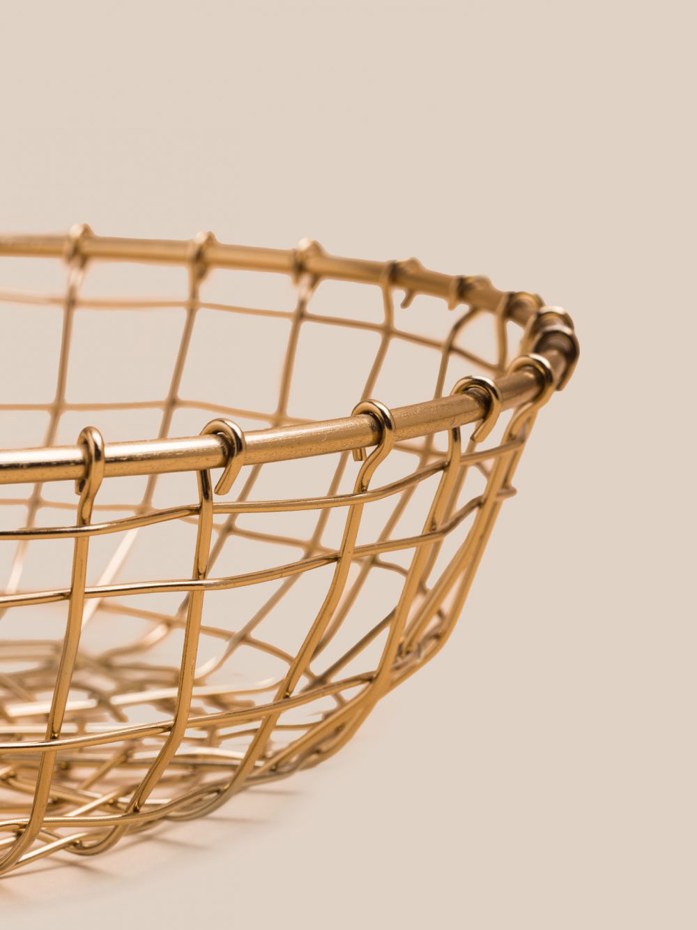 סלסלת נוי מתכת זהב