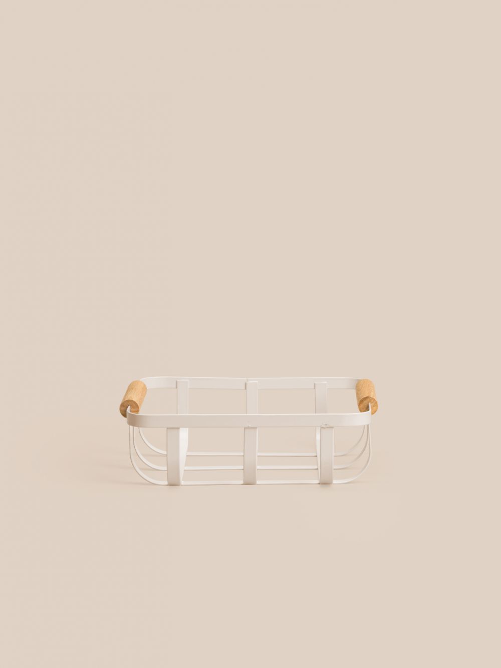 סלסלת מתכת עם ידיות עץ 23X23X8CM
