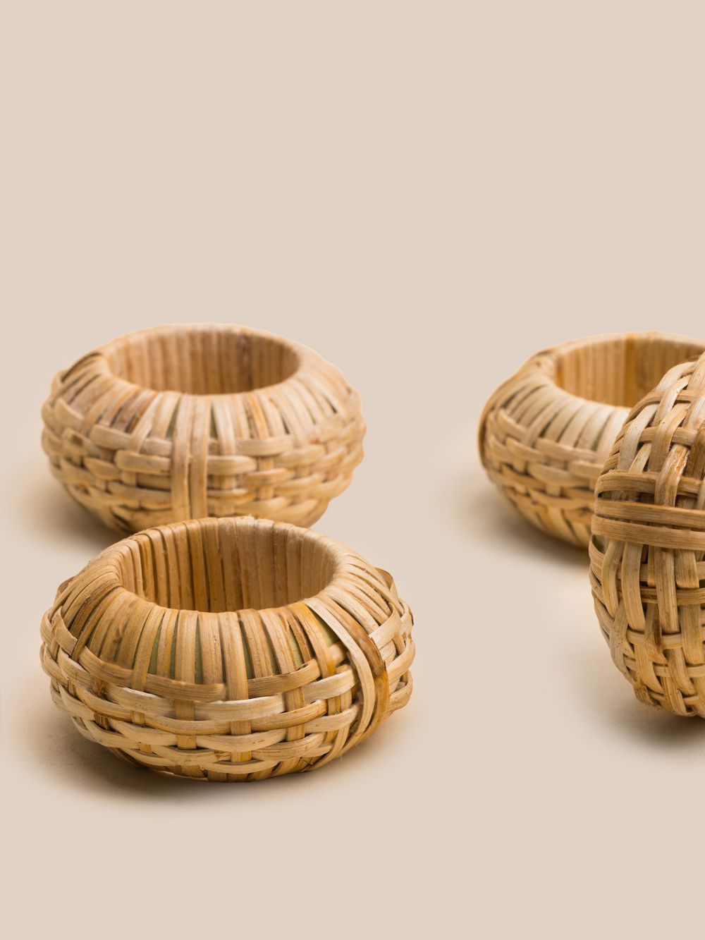 סט 4 חבקים למפיות ראטן