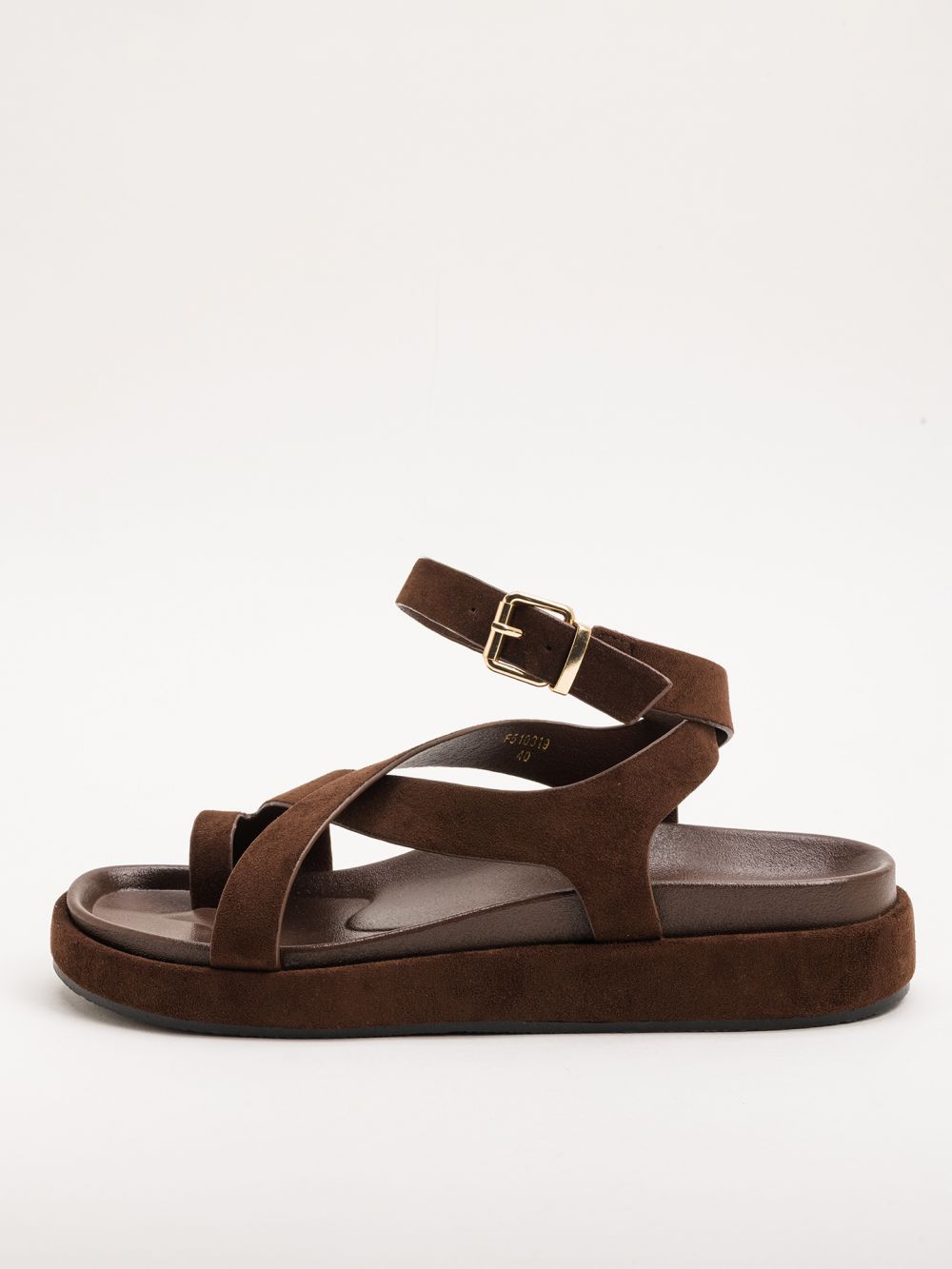 סנדלים עם רצועות משולבות