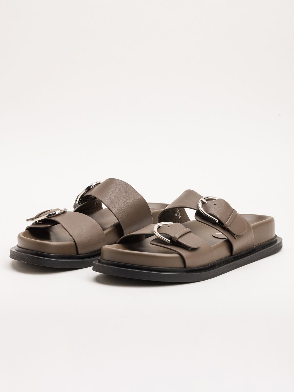 סנדל שטוח שתי רצועות