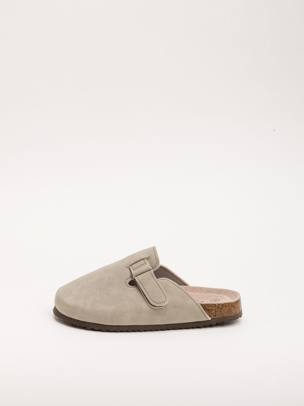 כפכפים לבנים