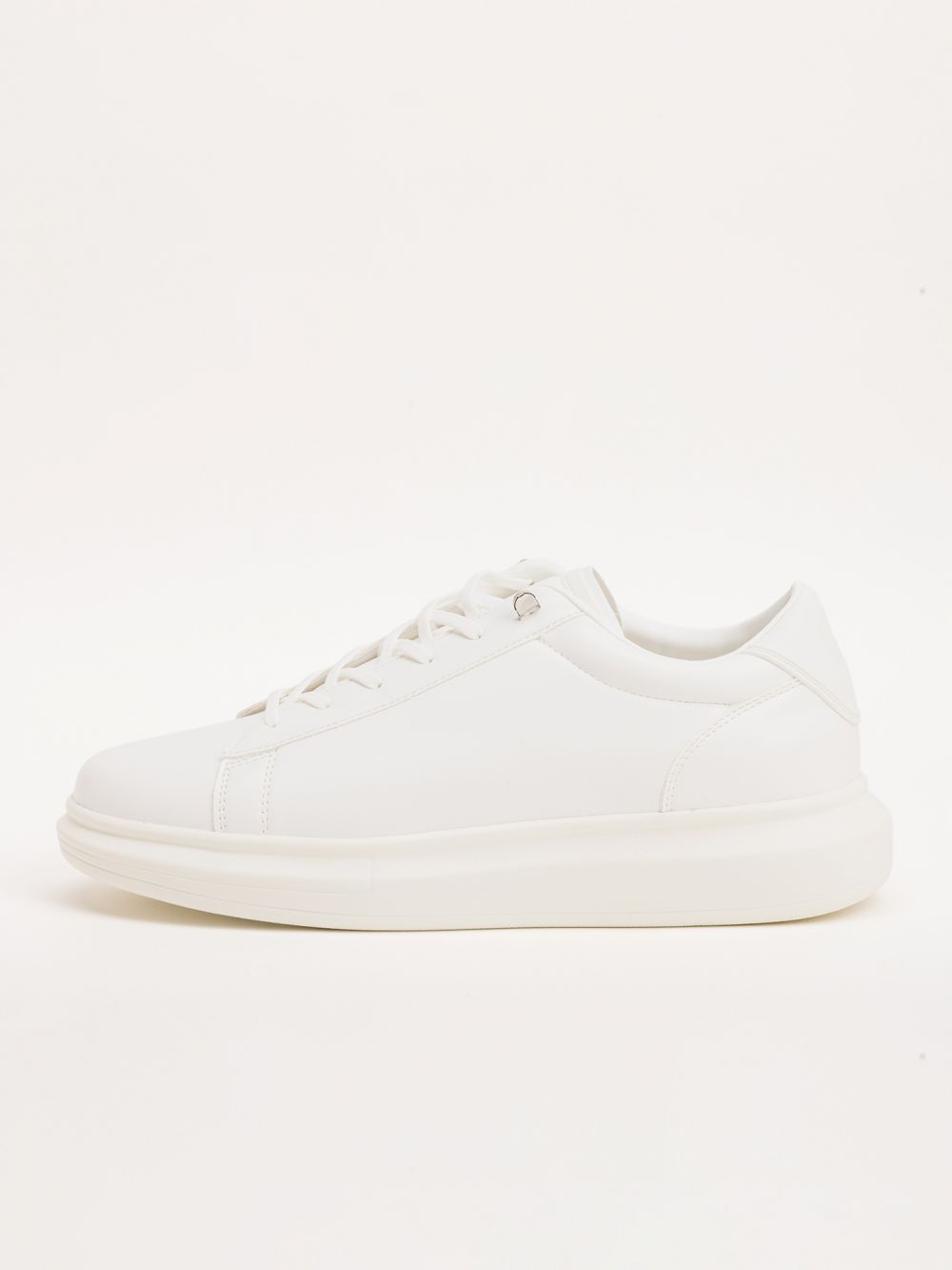 סניקרס סוליה גבוהה