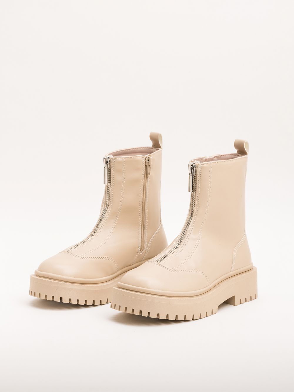 מגפונים עם רוכסן קדמי