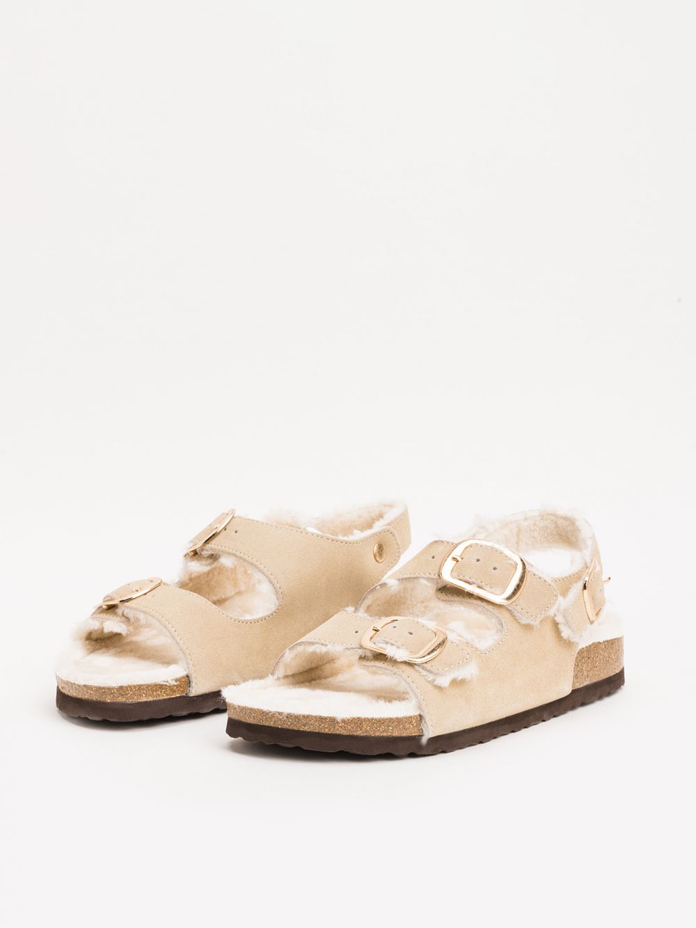 סנדל פרוותי