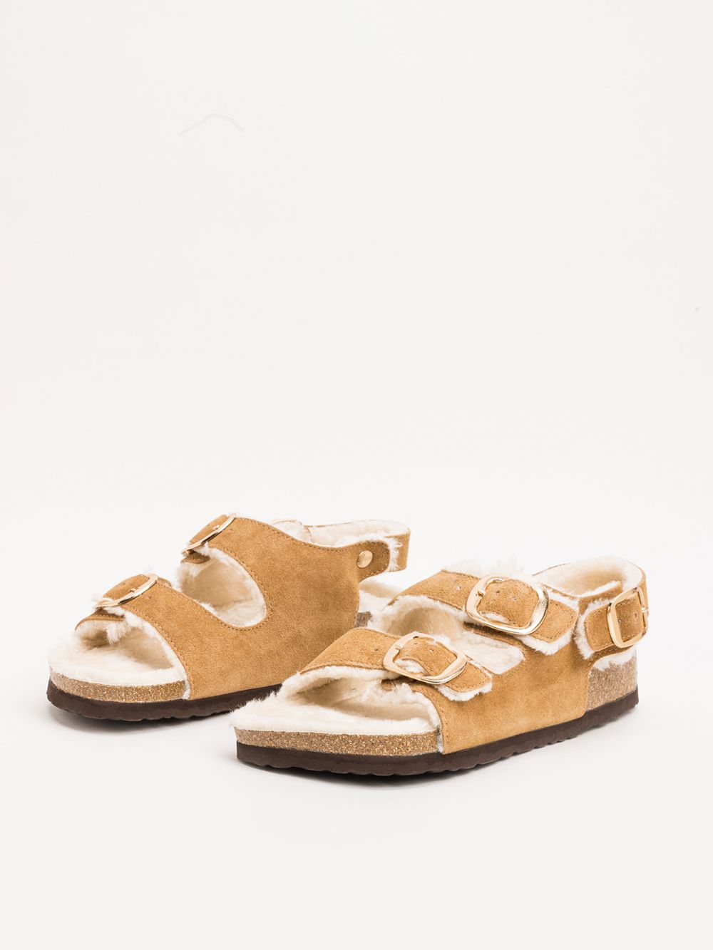 סנדל פרוותי