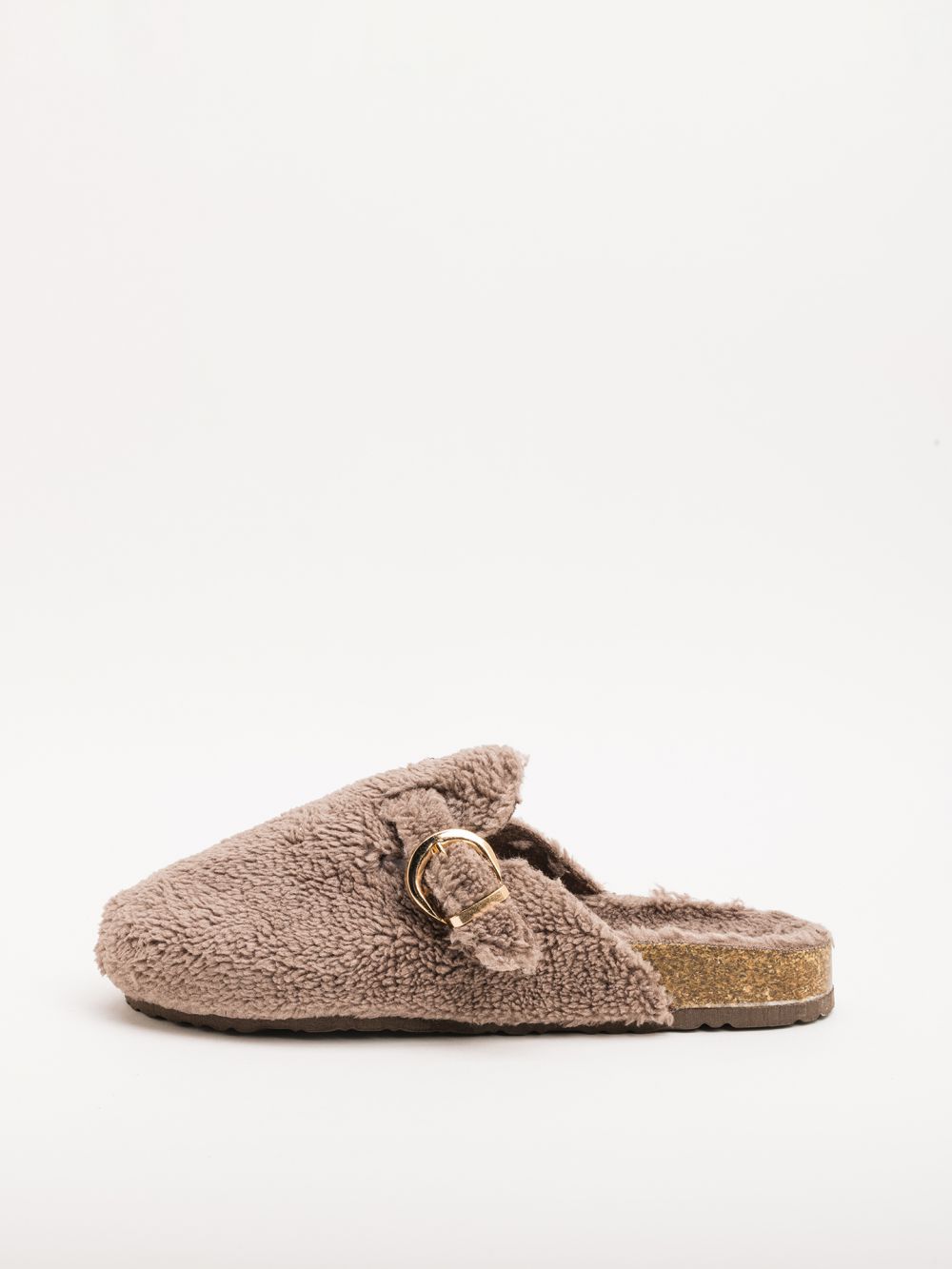 כפכפים פרוותיים