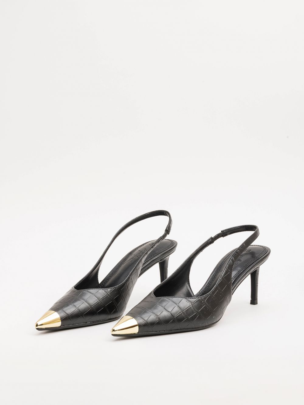 נעל עקב סירה