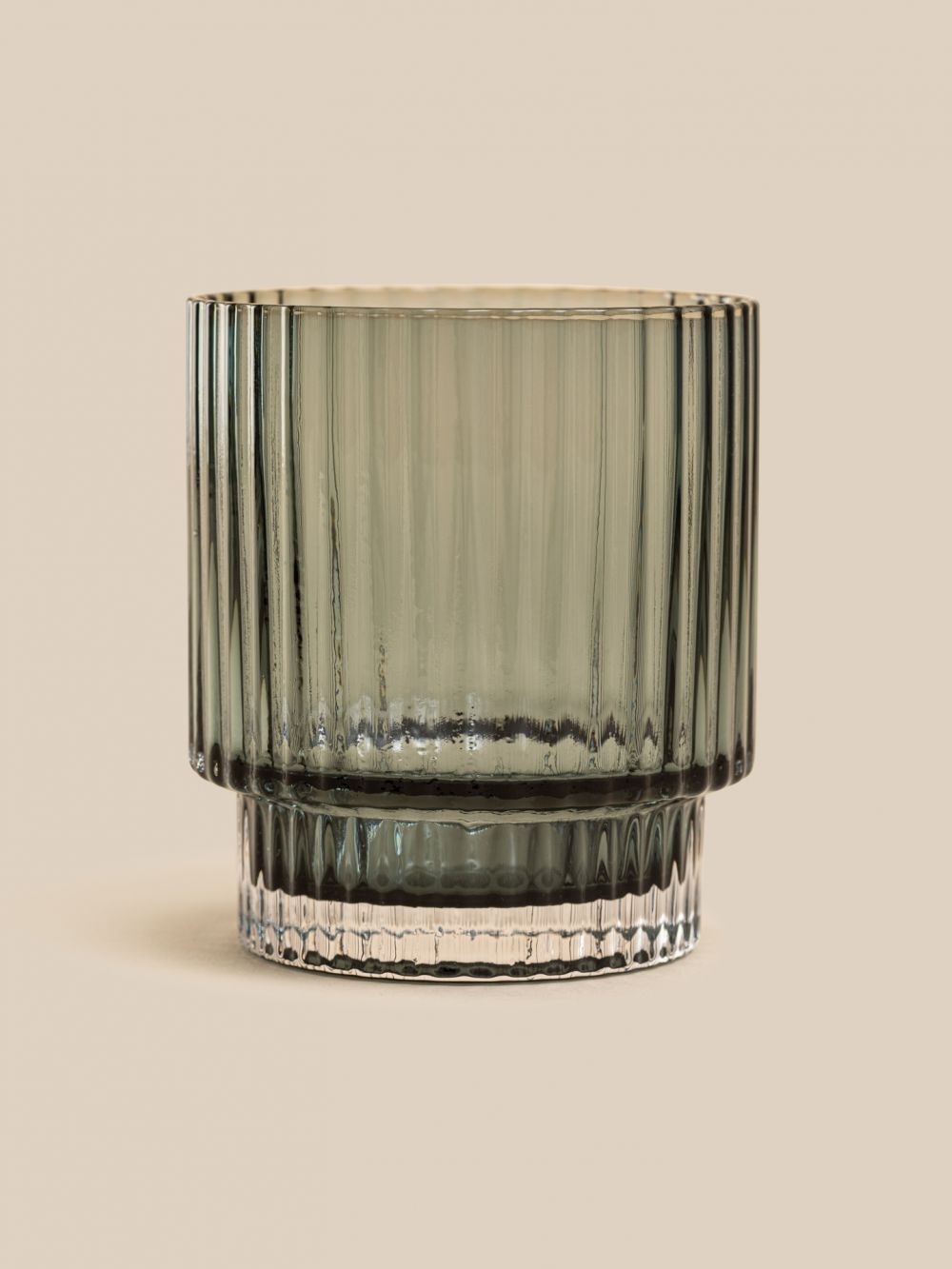 כוס זכוכית אפורה עבודת יד