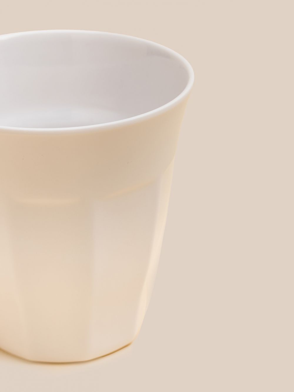 כוס שתיה מלמין צבעונית 200 מ”ל