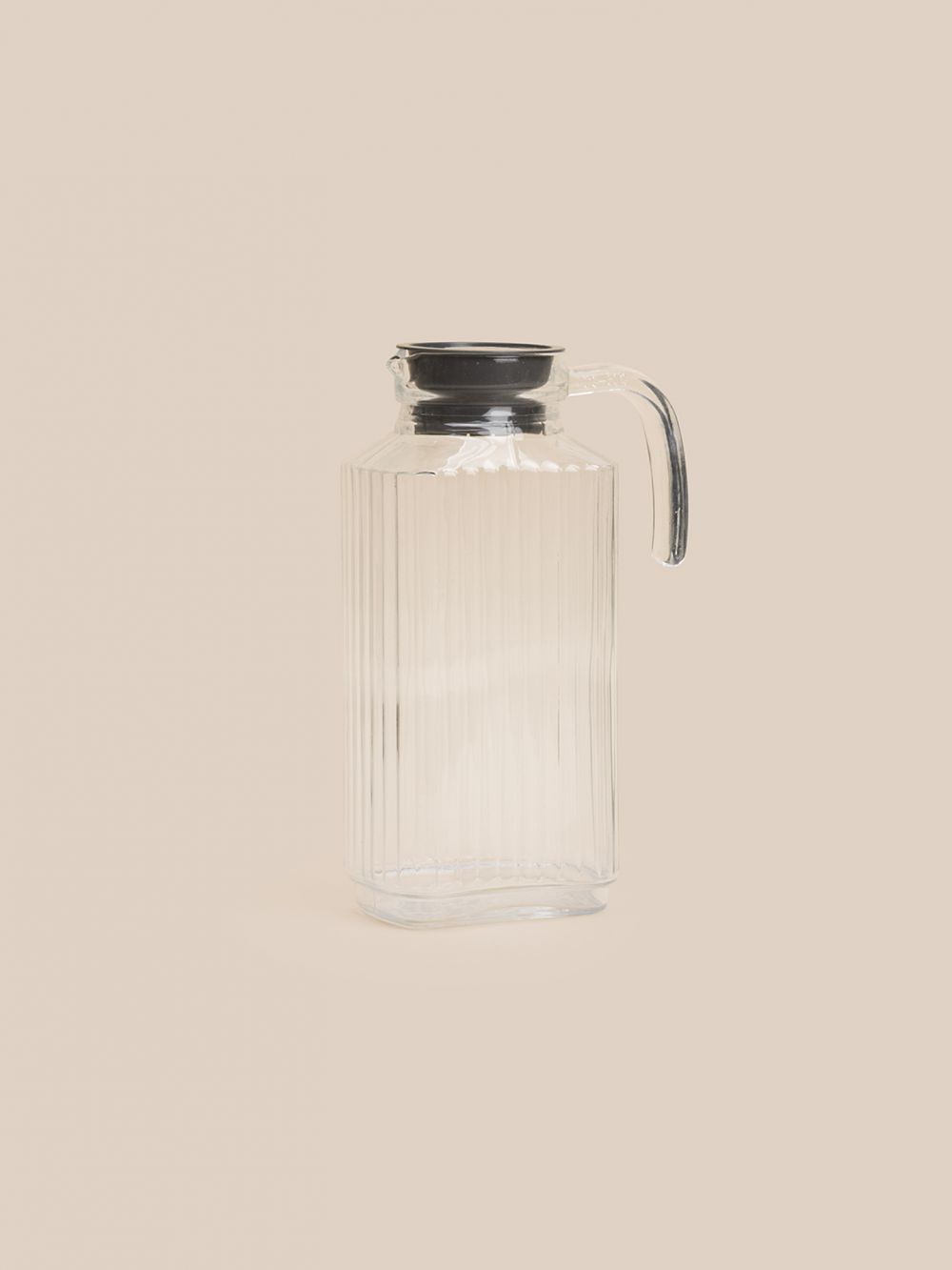 קנקן שתיה קרה  עם מכסה 1.8 ליטר