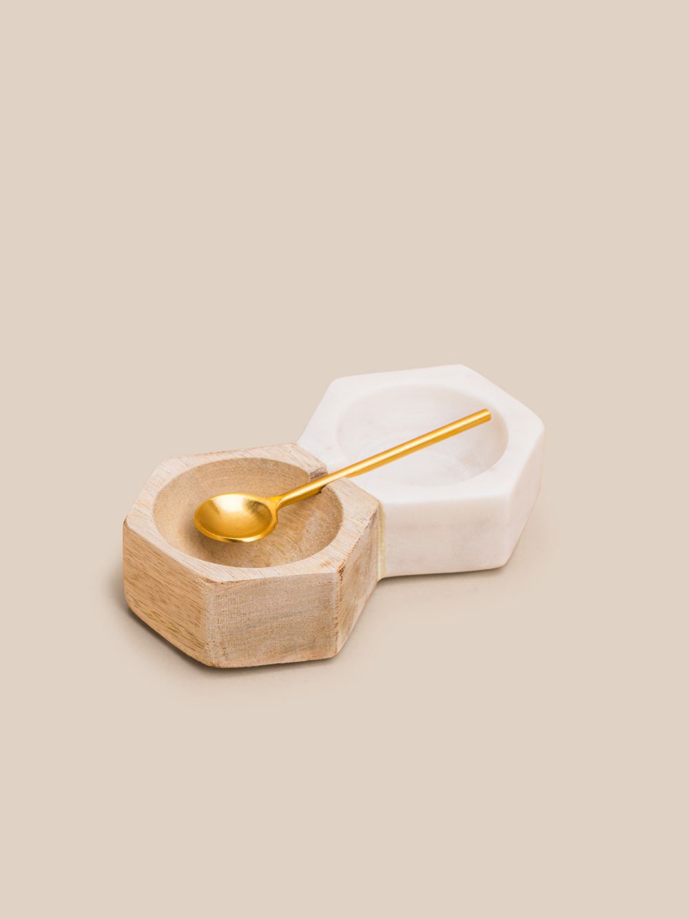 מלח פלפל שיש ועץ