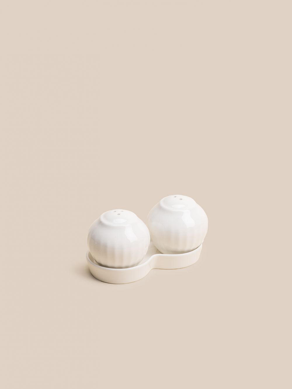 כלי הגשה למלח פלפל