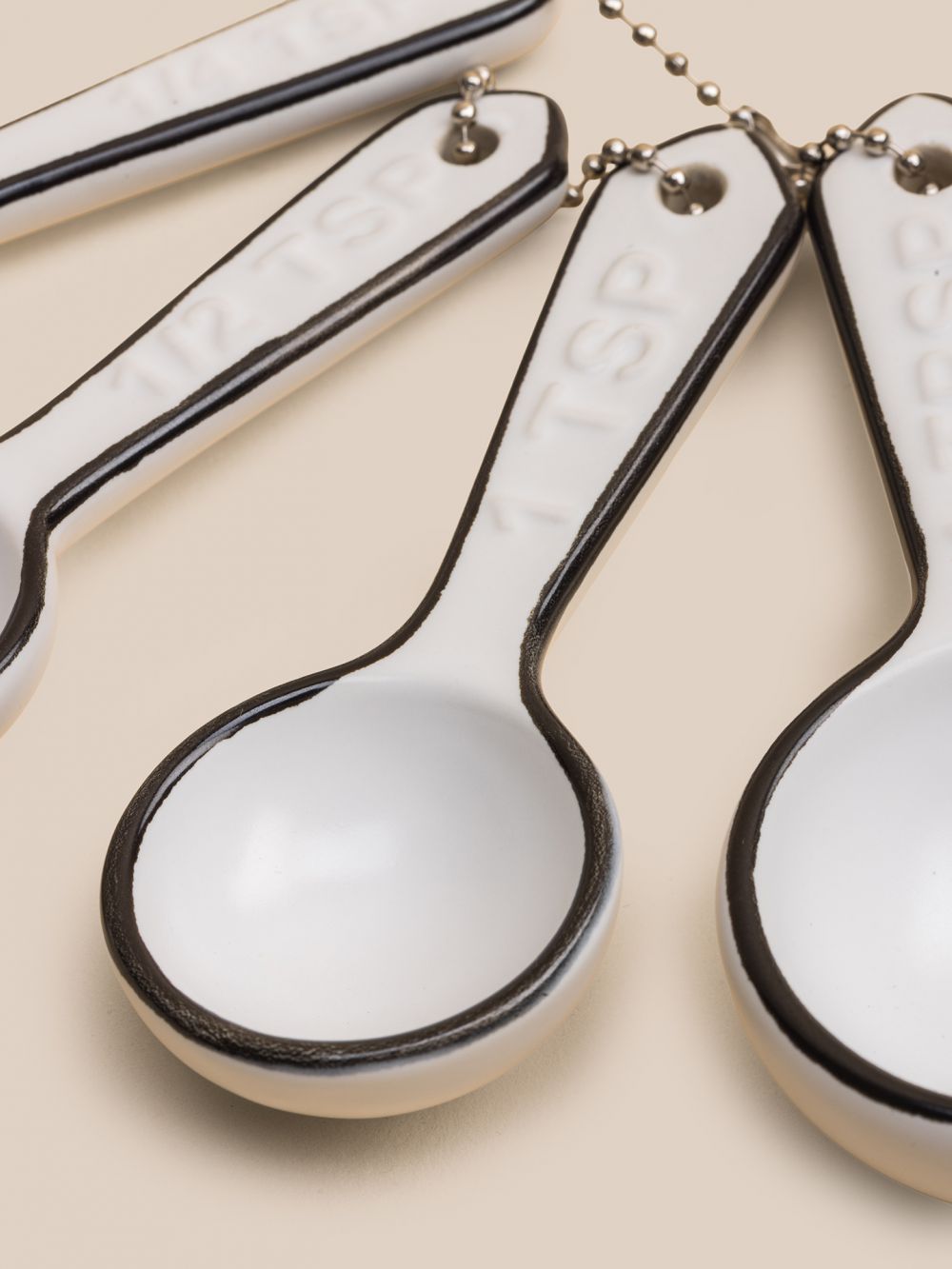 כפות מדידה פס שחור