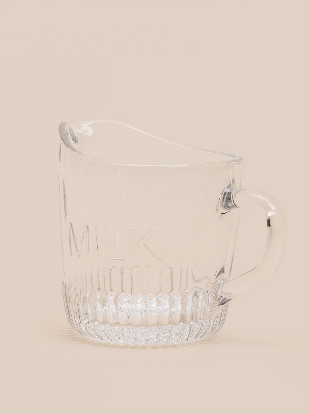 כלי להגשת חלב זכוכית