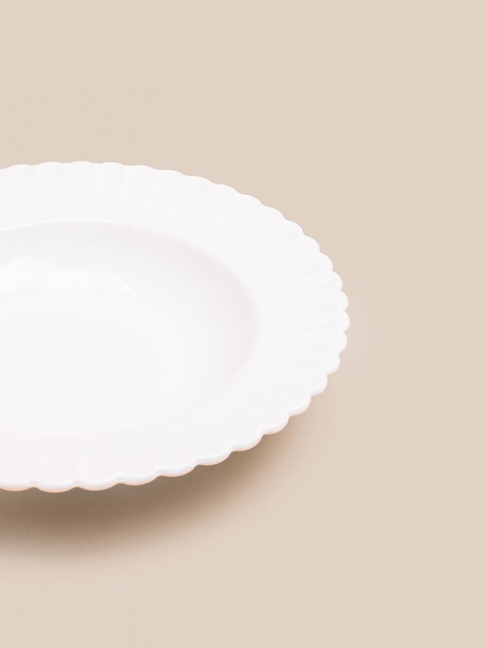 צלחת פורצלן פסטה פלורה 21.8 ס”מ