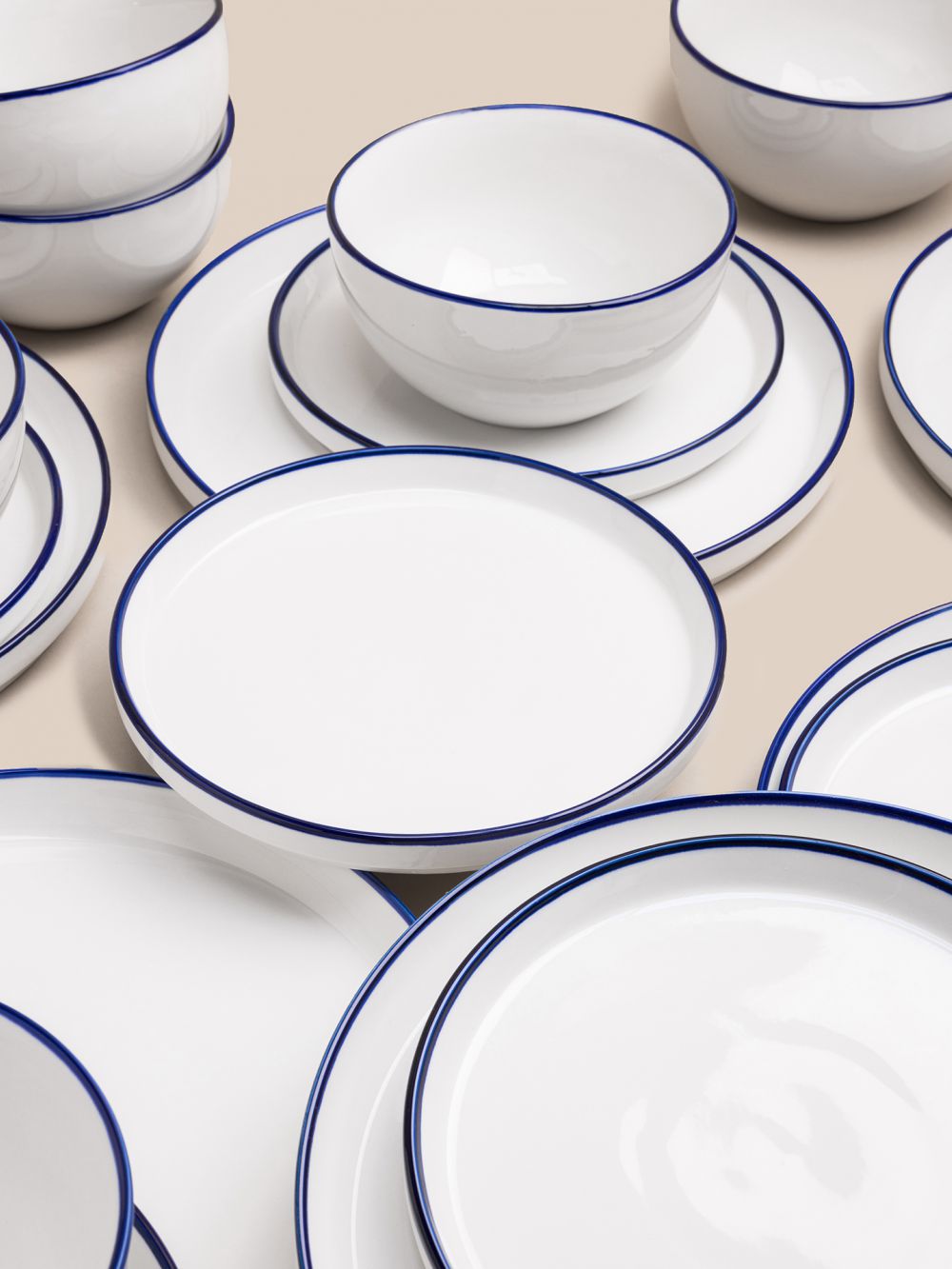 סט פורצלן 18 צלחות