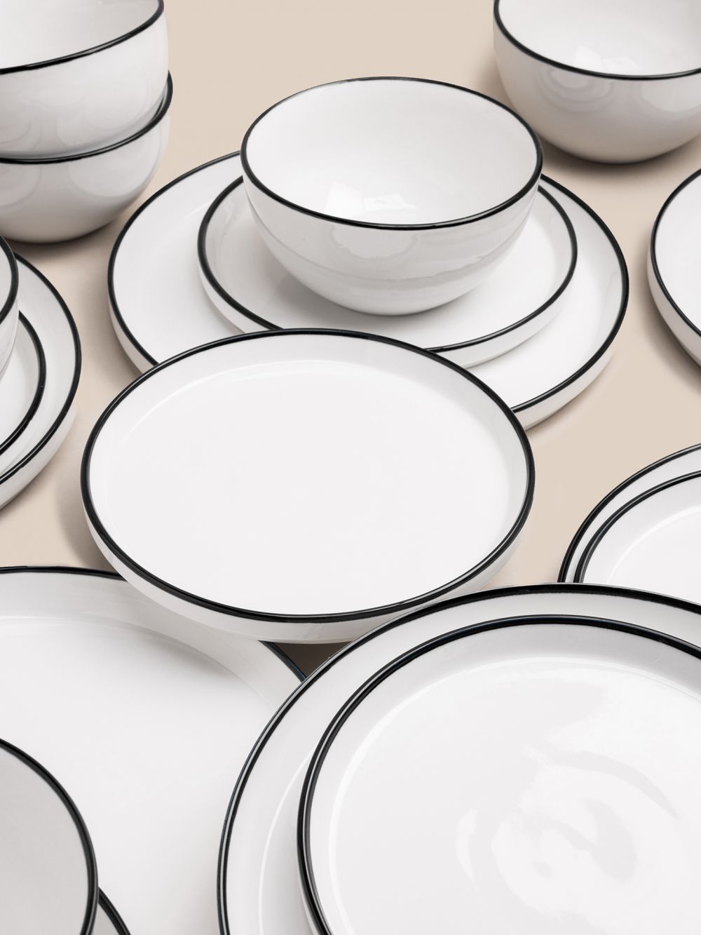 סט פורצלן 18 צלחות