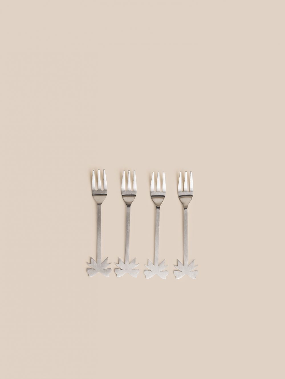 סט 4 מזגלות לעוגה פפיונים