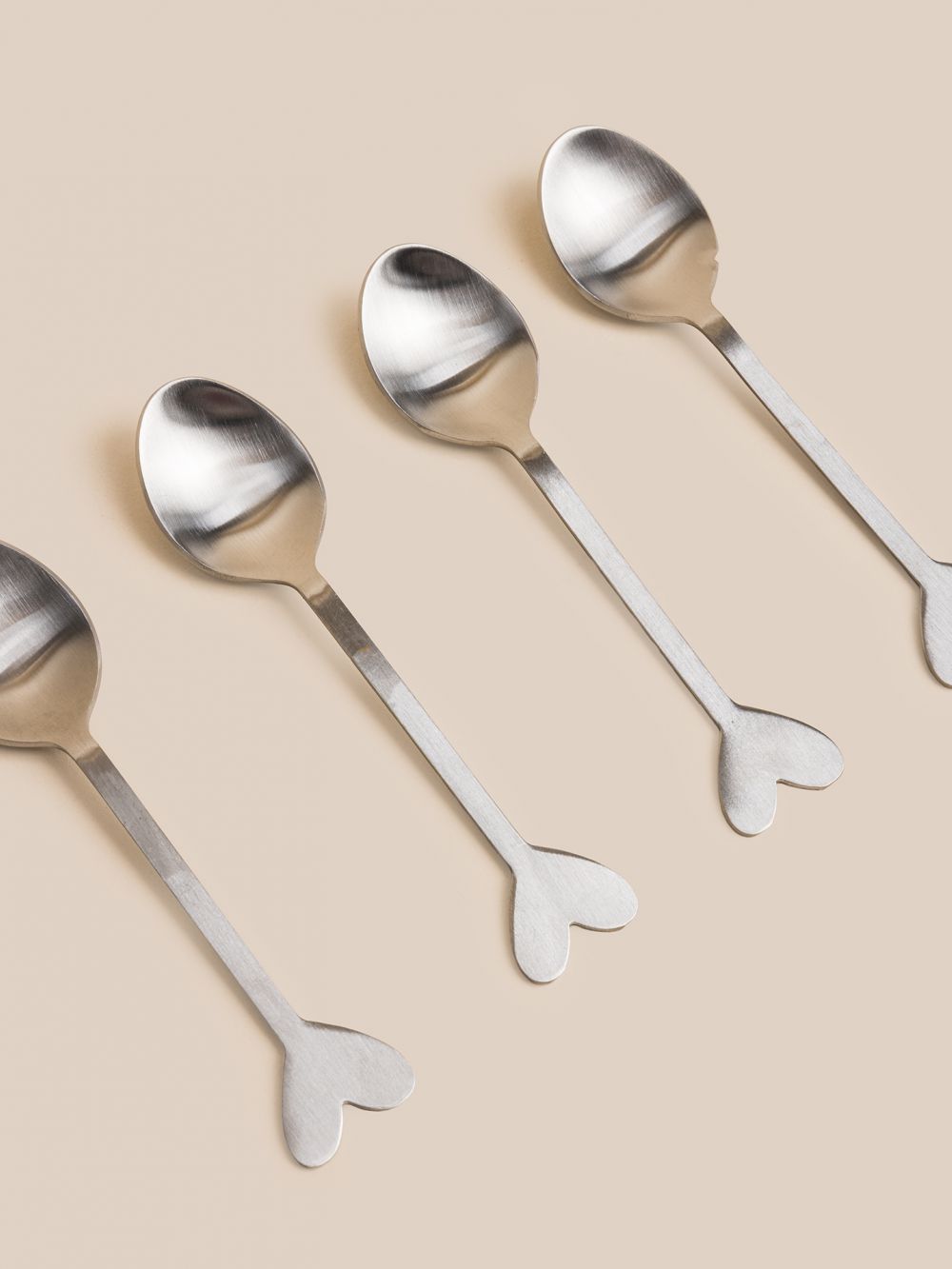 סט 4 כפיות מוכספות לב