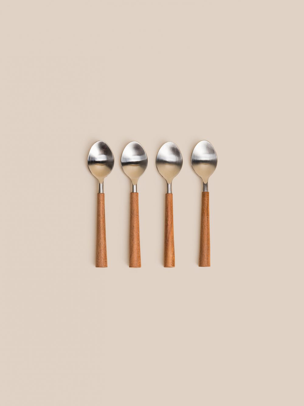 סט 4 כפיות בשילוב עץ