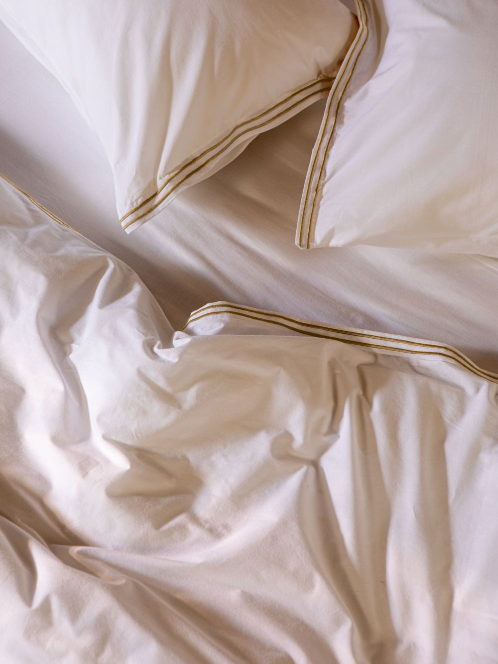 ציפה לשמיכה ברקמת שני פסים