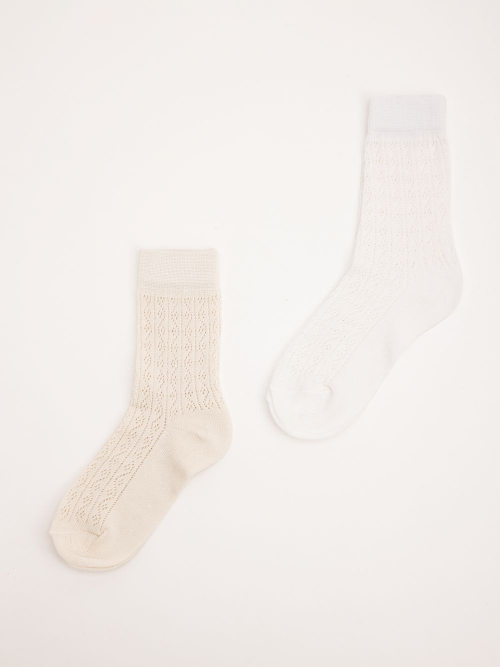 גרבי תחרה סרוגה