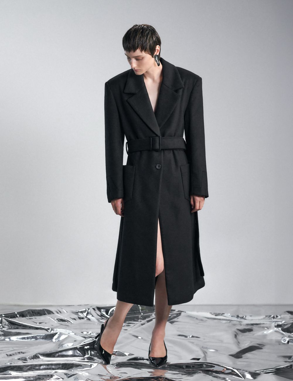 מעיל אוברסייז עם כתפיים מודגשות