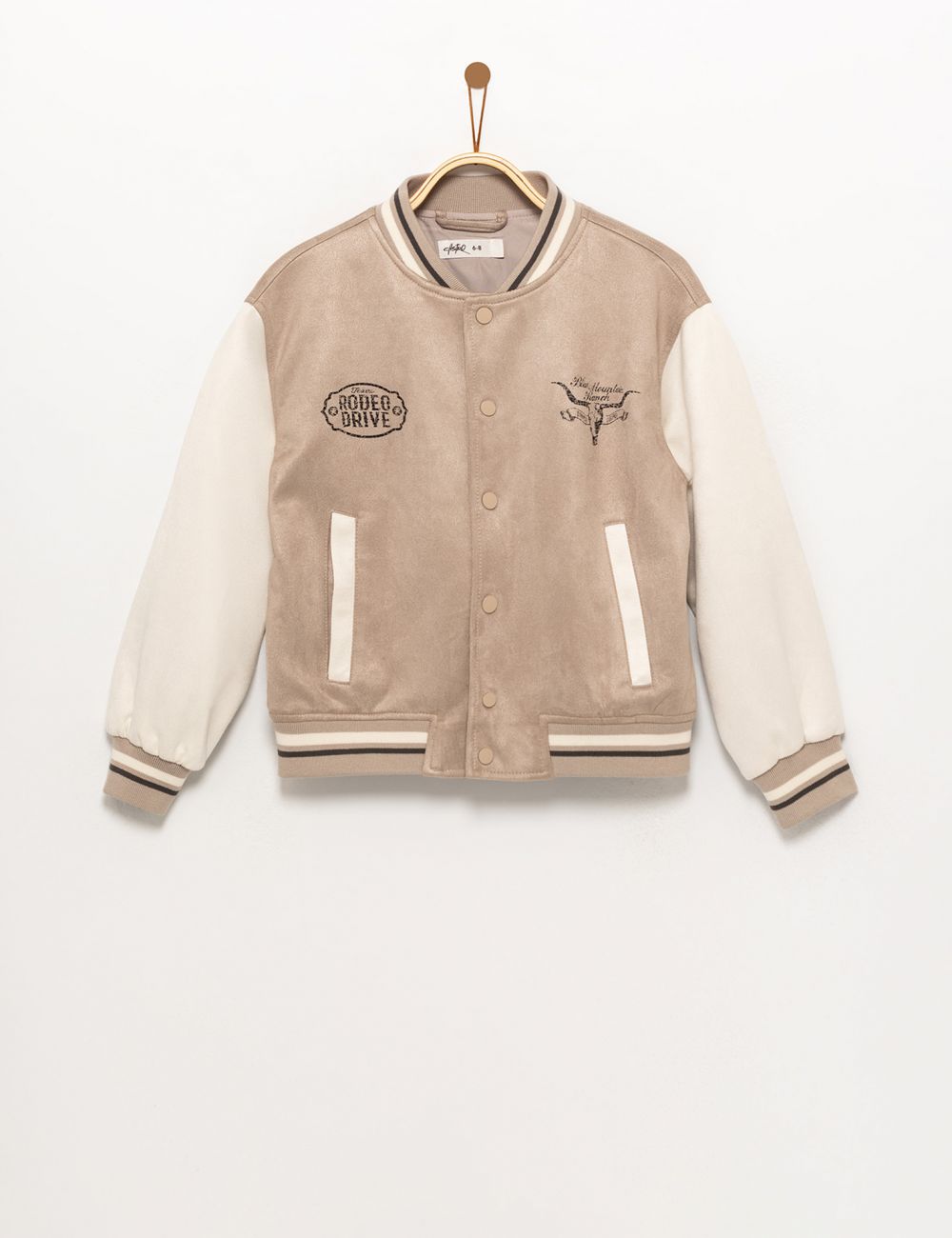 ג’קט בומבר קולג’