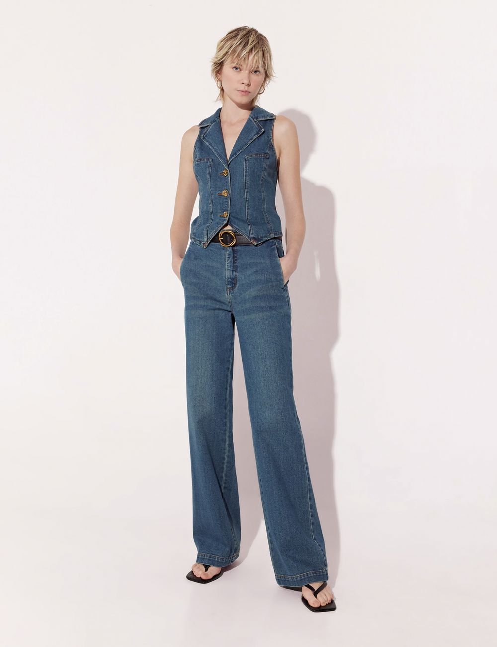 ג’ינס מחויט