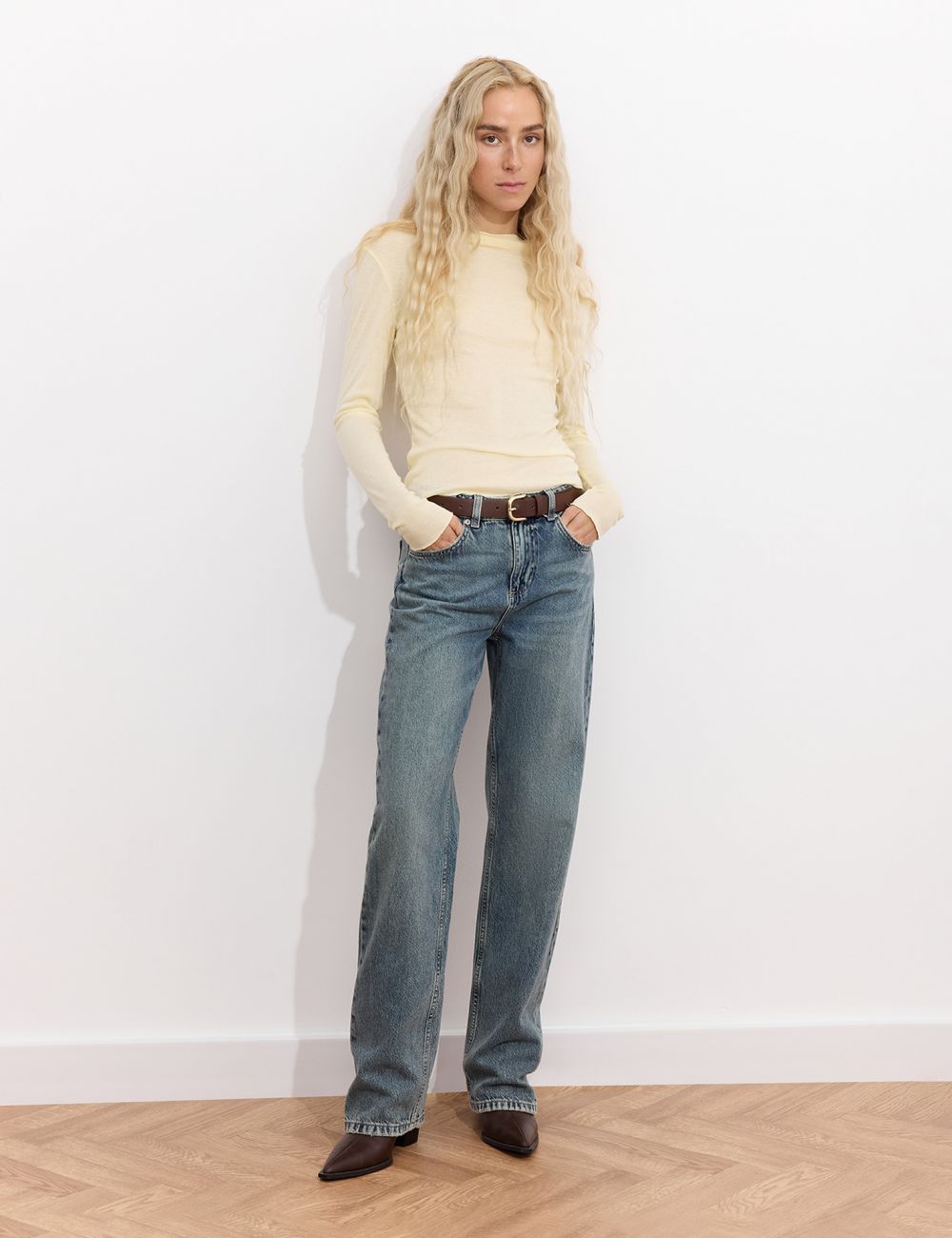 ג’ינס בגזרה גבוהה STRAIGHT