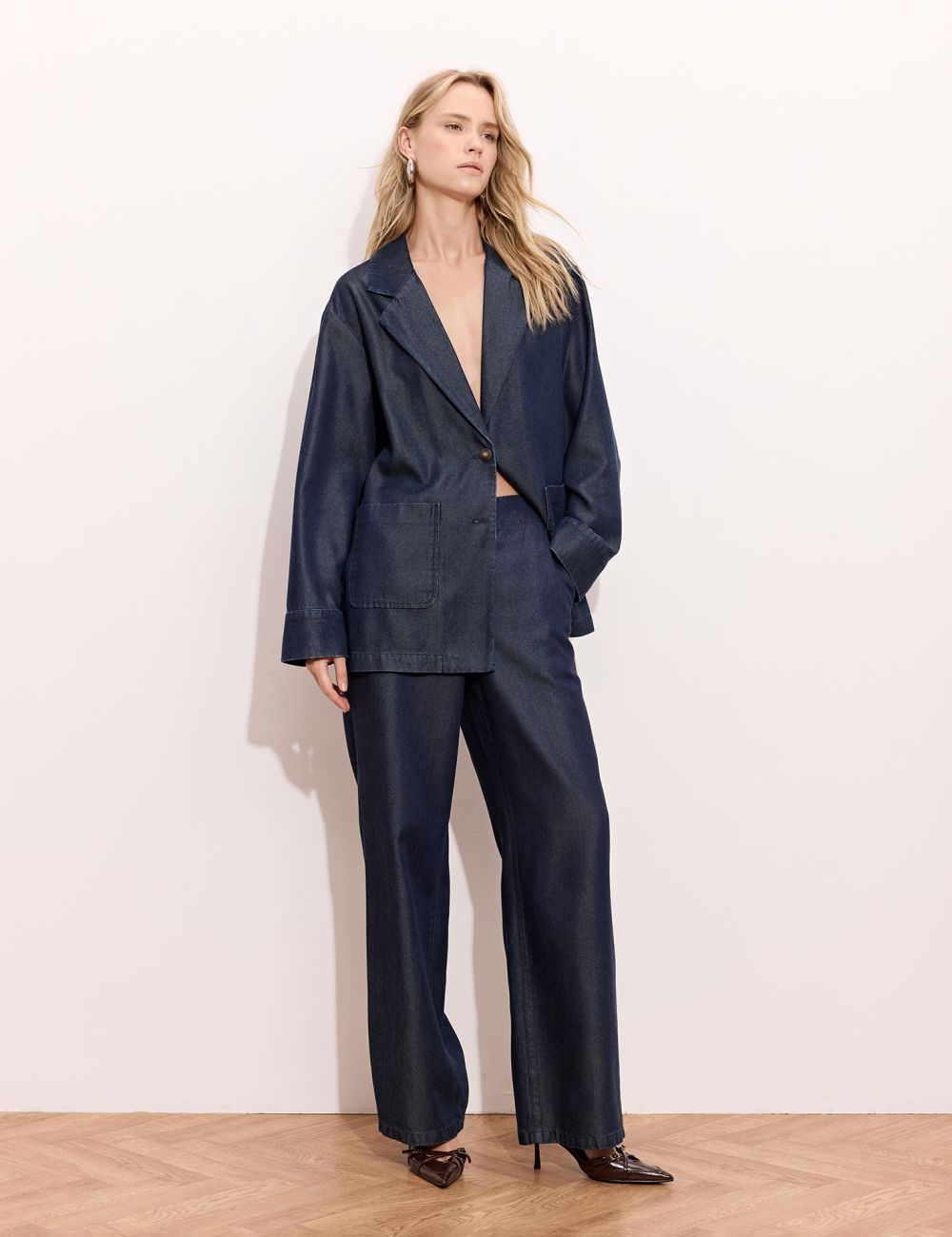 מכנסיים נשפכים WIDE-LEG במראה ג׳ינס