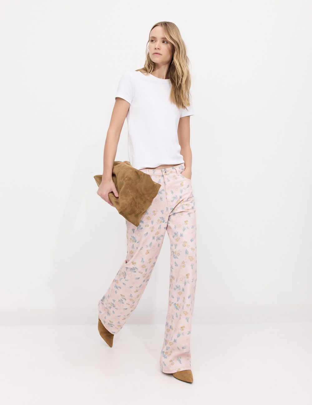 ג’ינס WIDE-LEG