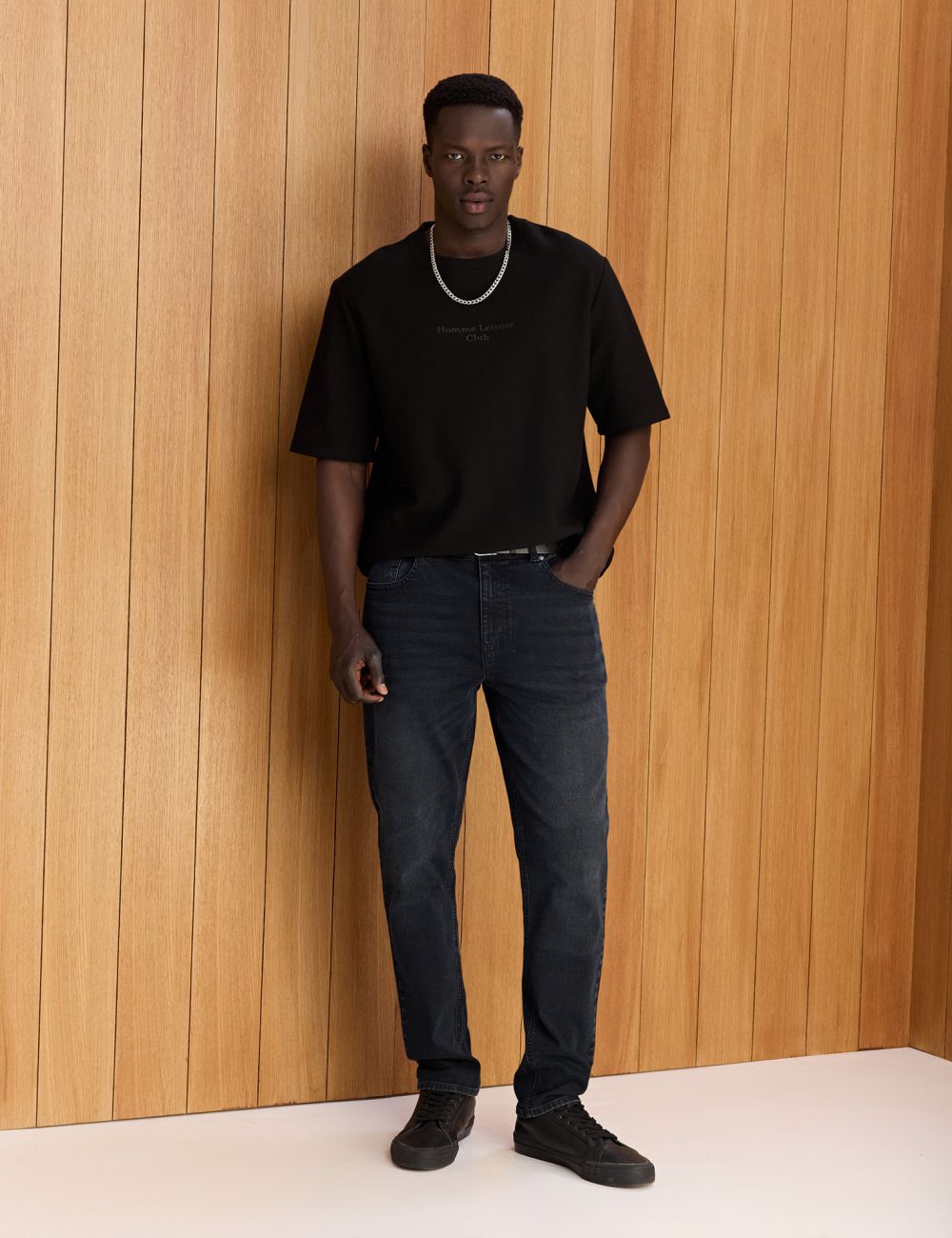 ג׳ינס בגזרת STRAIGHT SLIM