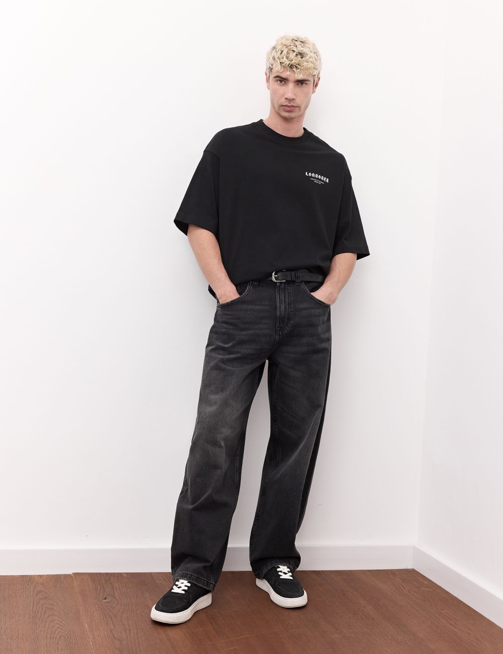 ג׳ינס BAGGY במראה משופשף