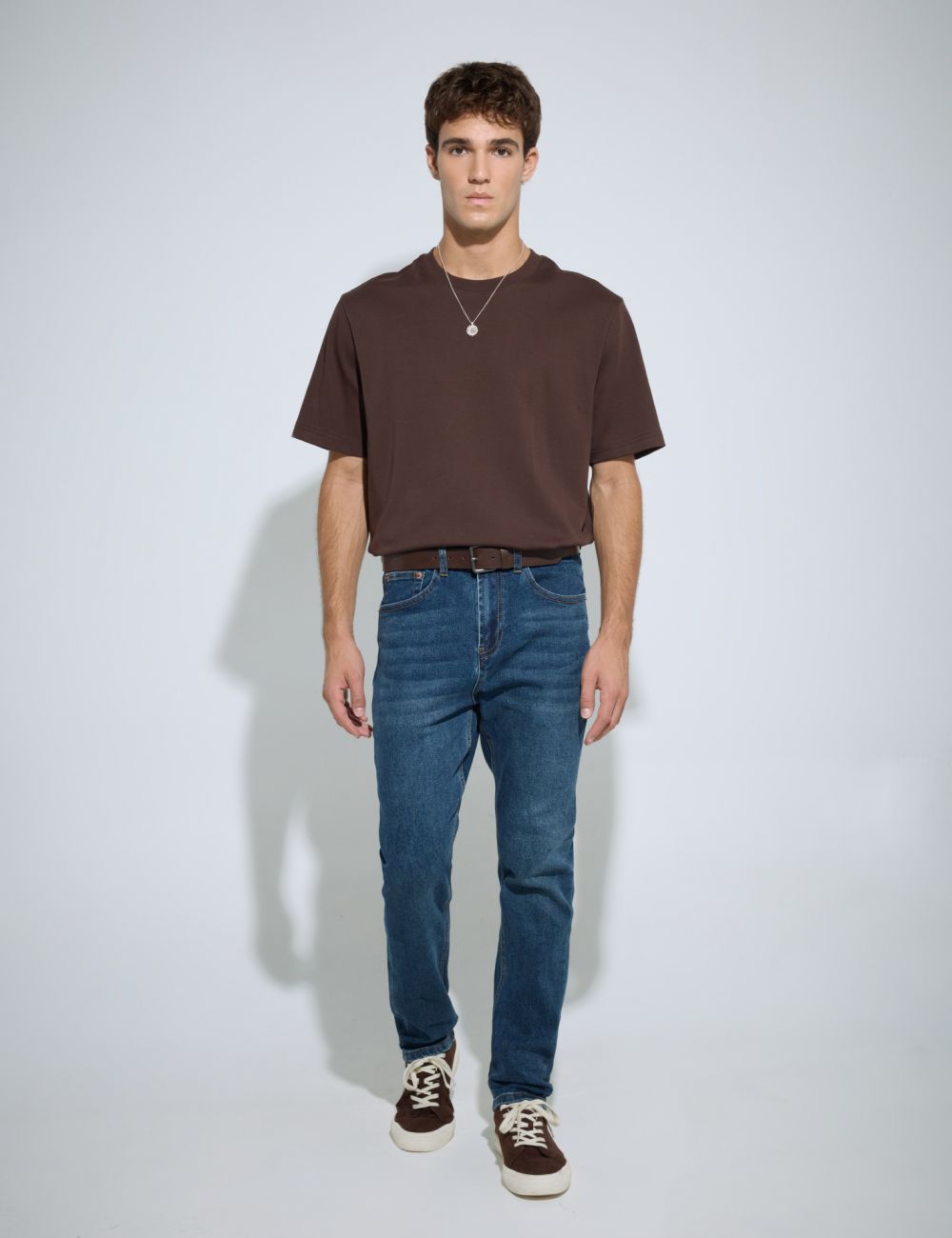 ג’ינס בגזרת SLIM