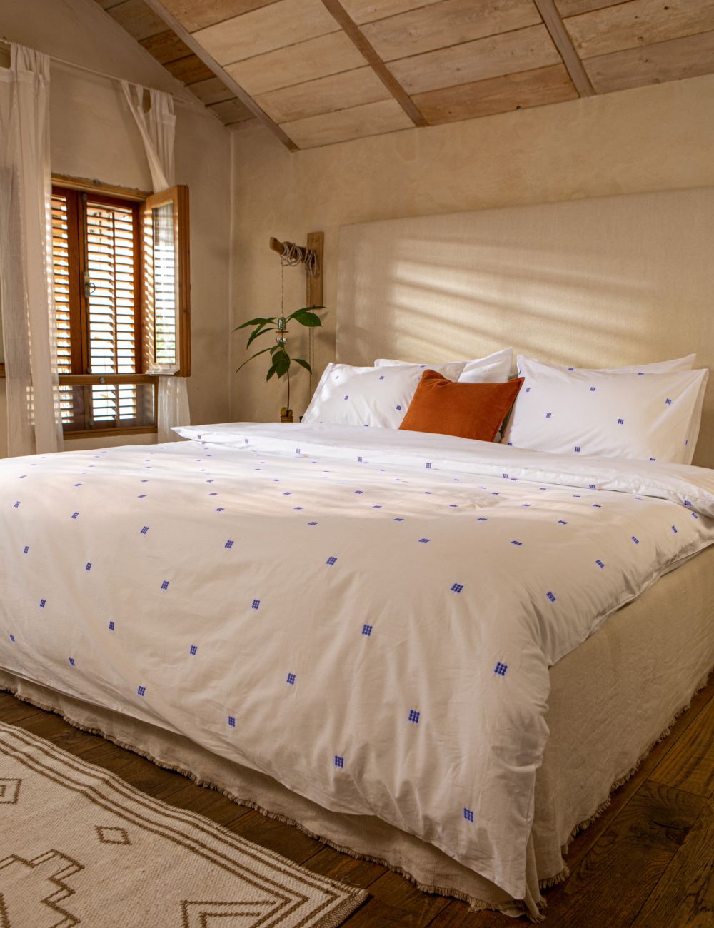 ציפה ברקמת קיבועים