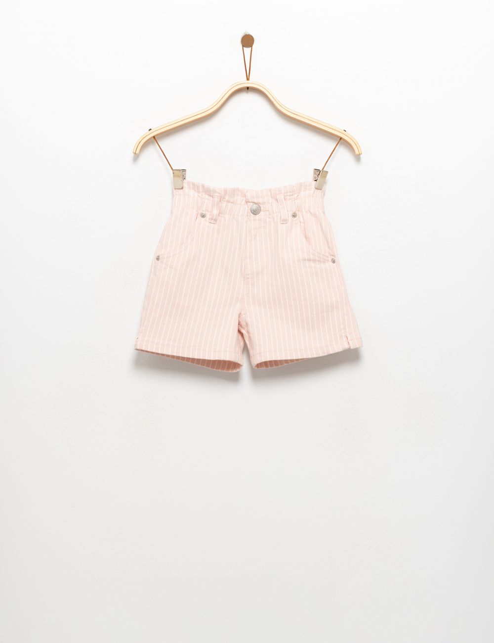 שורט עם מותן אלסטית