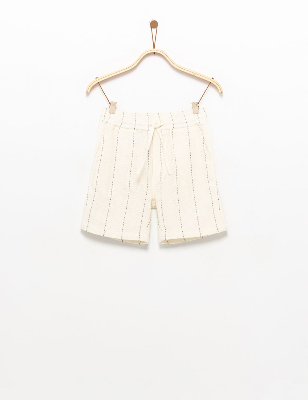 מכנסיים מבד טקסטורה