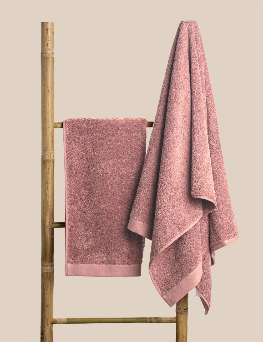 מגבת גוף בייסיק 70X130CM