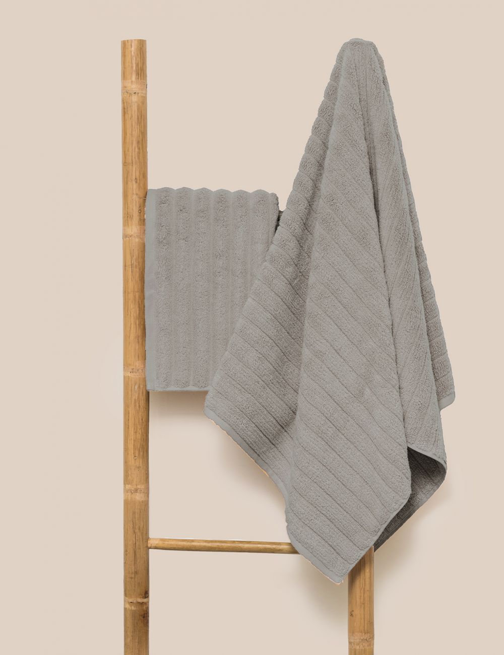 700GSM 70*130 מגבת זירו טוויסט- מגבת גוף