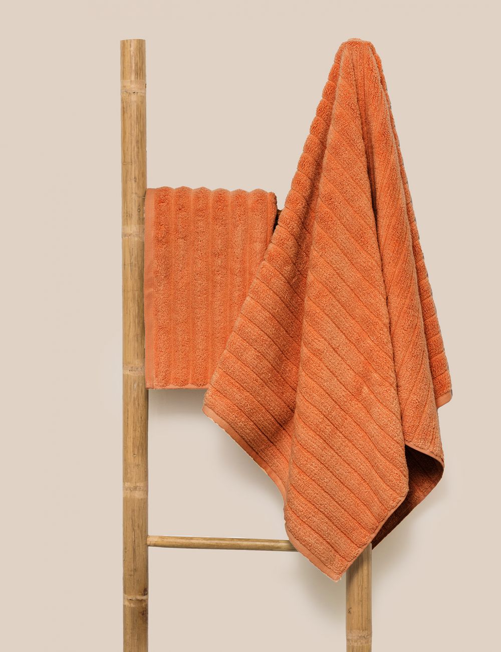 700GSM 70*130 מגבת זירו טוויסט- מגבת גוף