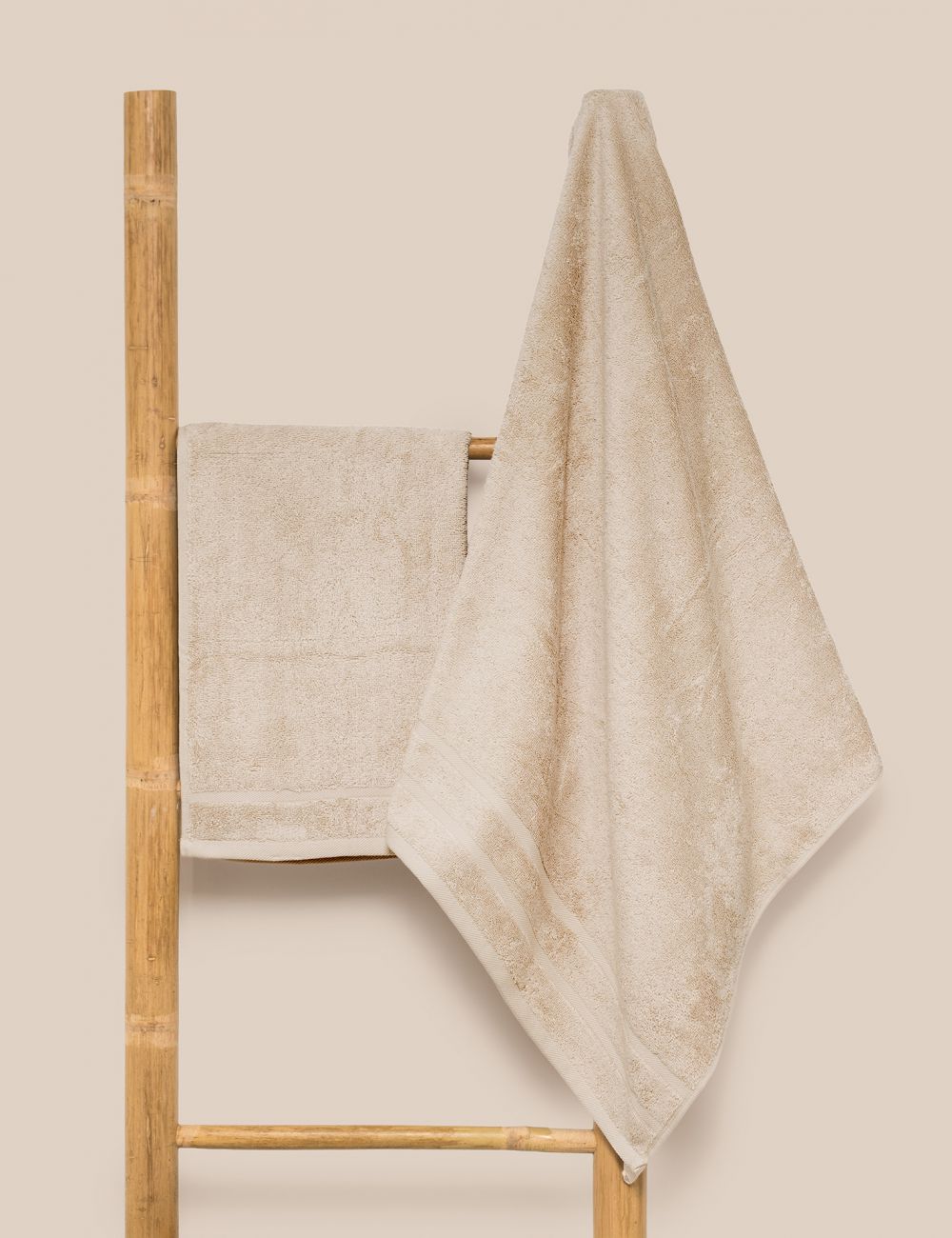 מגבת במבוק בשילוב כותנה 600GSM 70X130CM