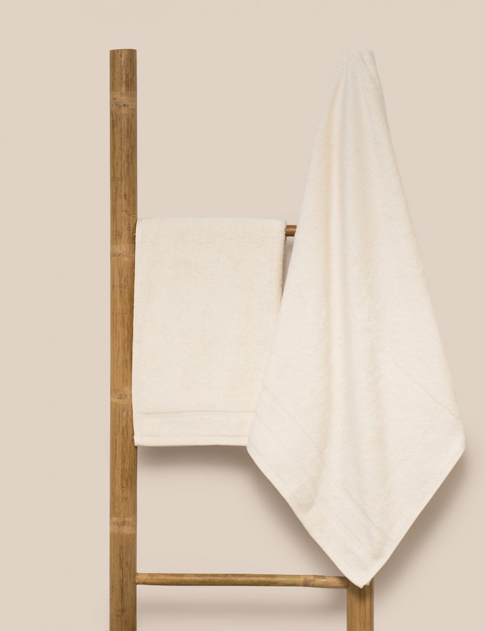 מגבת במבוק בשילוב כותנה 600GSM 70X130CM